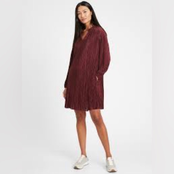 Banana Republic Plisse Swing Rich Burgundy Shirt Dress Large - Picture 1 of 9